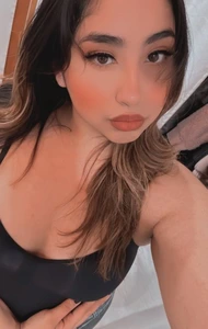 Aisha, an independent companion providing fast outcall services near Mohali Airport Road transit hotels